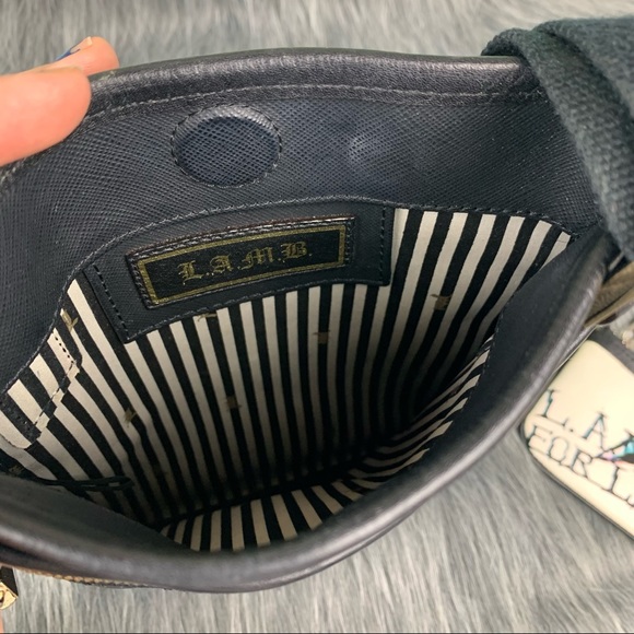 L.A.M.B. Crossbody Purse & Keychain Wallet. Gwen Stefani - Picture 11 of 12